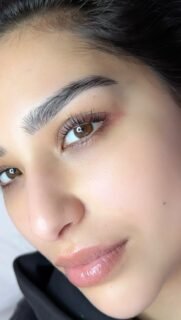 Before & After: Korean Lash Lift ✨
Gone are the days of relying on extensions—now, I’m showcasing my own natural lashes! The Korean lash lift has truly enhanced my beauty, giving me that gorgeous, curled look without any added weight. 💖
Less fuss, less damage, more confidence in my natural lashes! 🌟
#koreanlashlift #lakeviewneighborhood #koreanlashliftnearme #bestkoreanlashlift